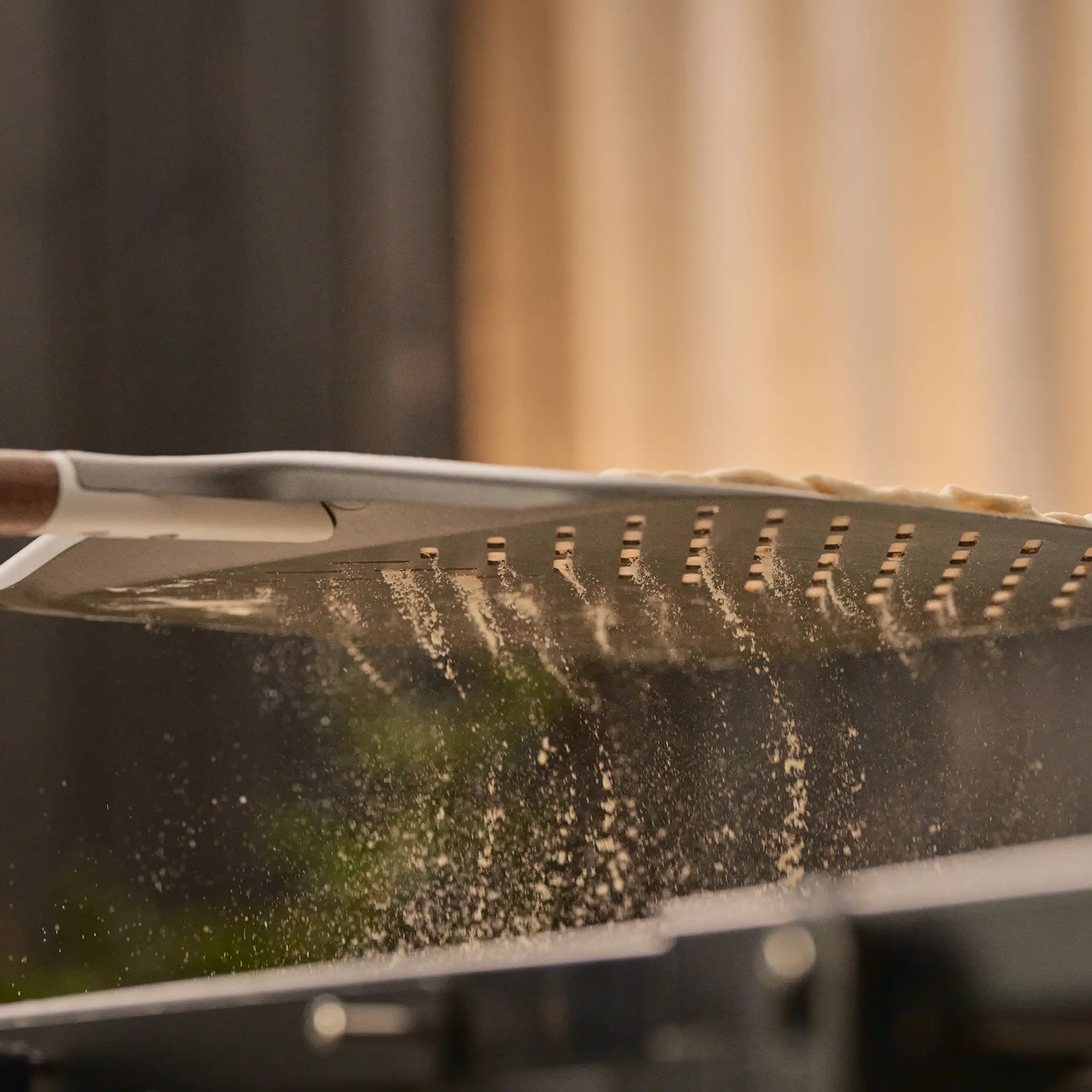 Ooni Signature Perforated Pizza Peel - Image 7